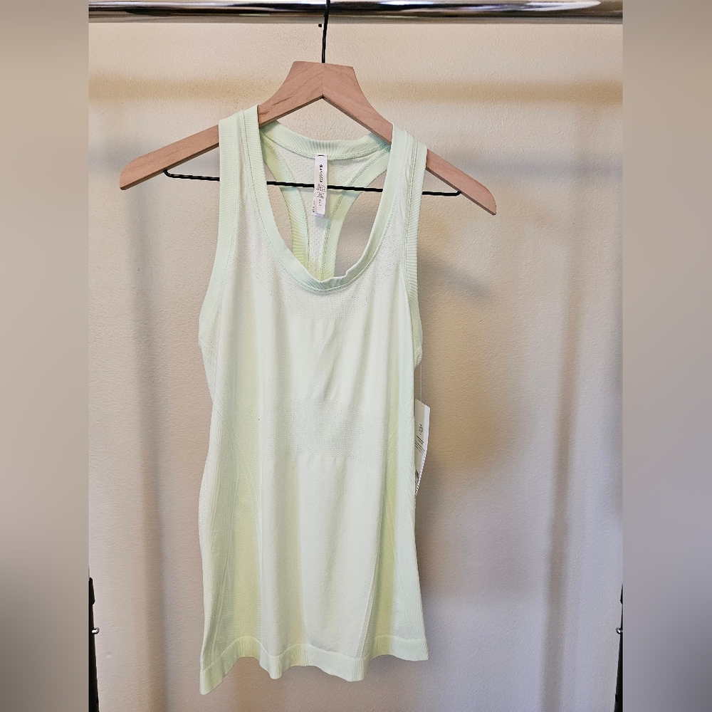 Athleta Momentum Seamless Tank Top